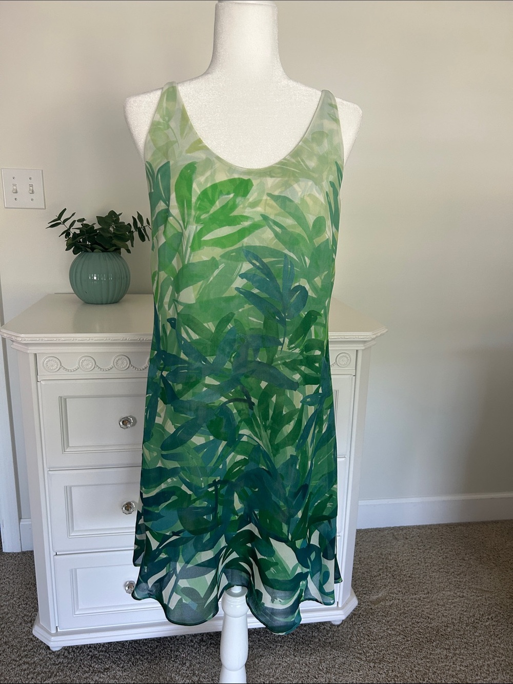 CAbi Green Leaf-Print Sleeveless Women’s Dress